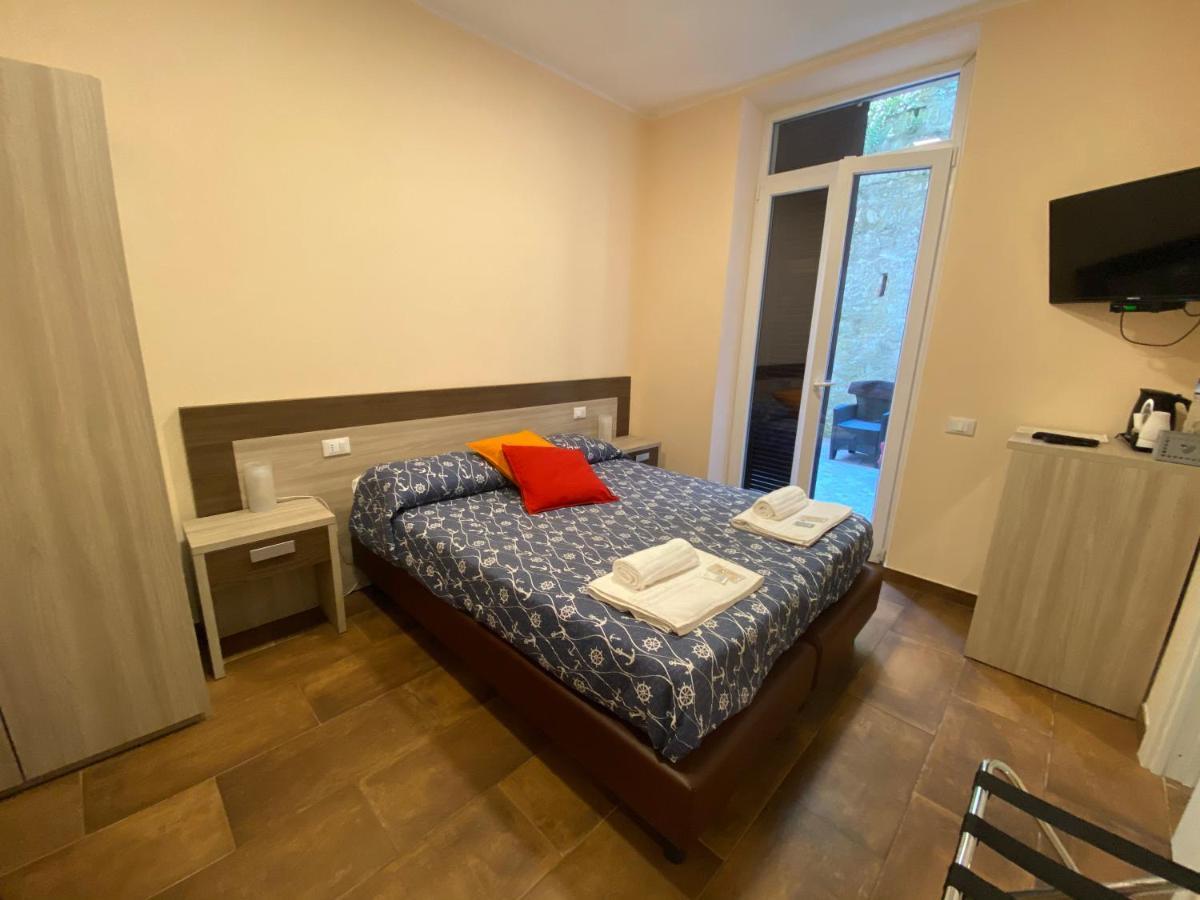 Hotel Good Night Moon La Spezia Exterior foto